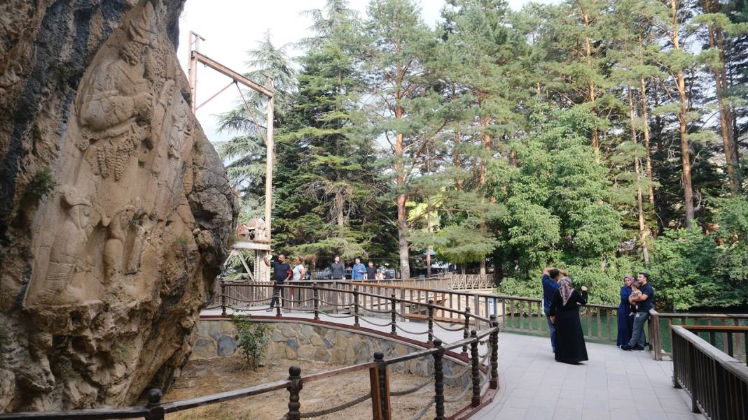 Konya Ovası'nın bereketi 3 bin yıl önce tescillenmiş! Yaz sezonunda 12 bin kişi görmeye geldi 7